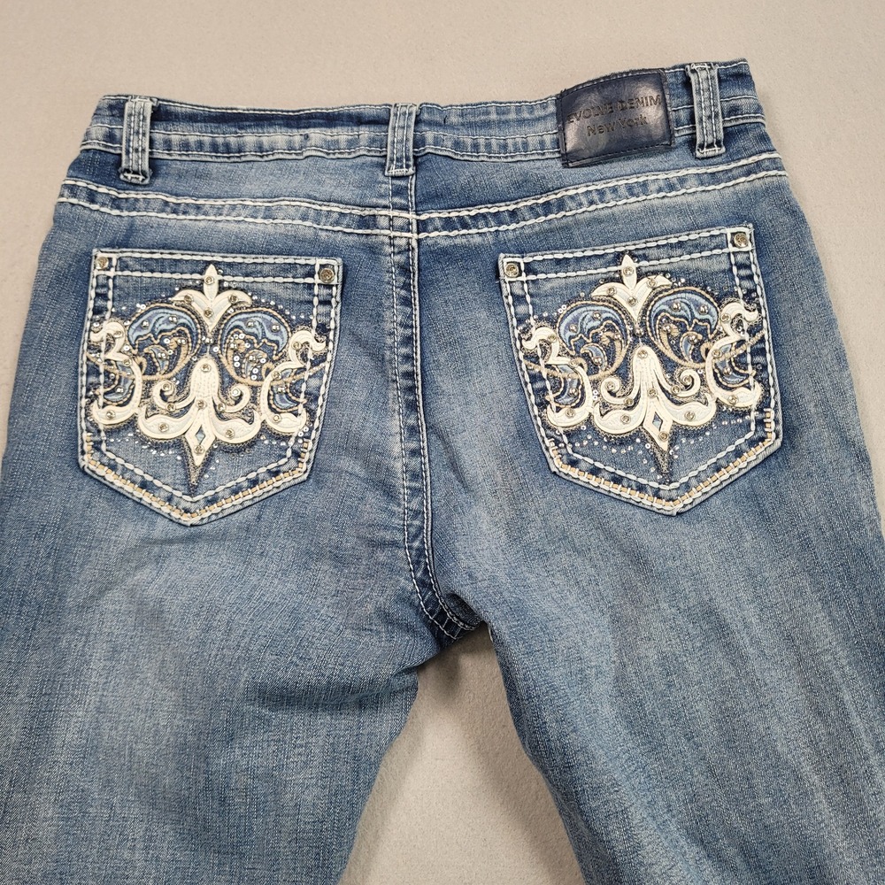 Evolve Denim New York Womens Size 15 Flare Jeans Embroidered‎ Flap Pocket Bling